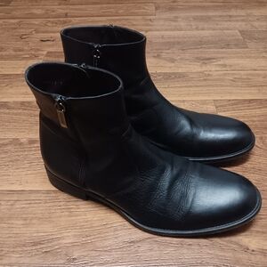 Magnanni Midnight Leather Ankle Boots